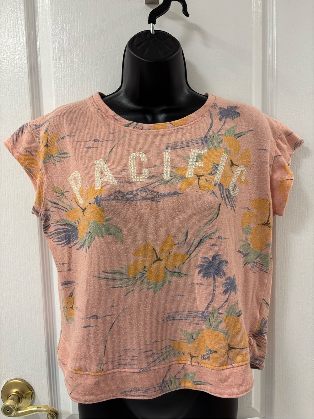 Sundry Tropical Print Pacific Short Sleeve Top Hibiscus Palm Trees size S